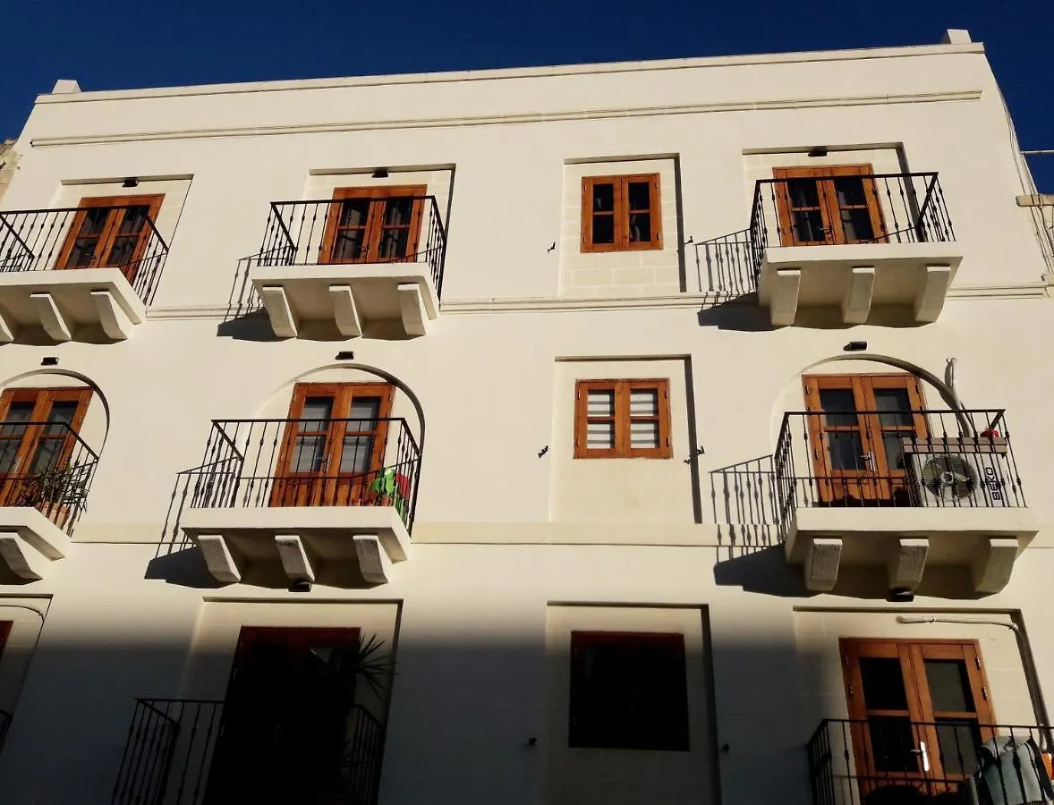 Centre Point, Malta'S Most Central Pieta Hostel